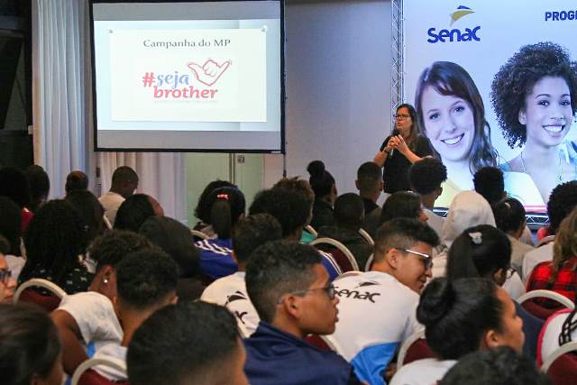 Evento de conscientização contra o bullying reúne 1,5 mil alunos do Senac